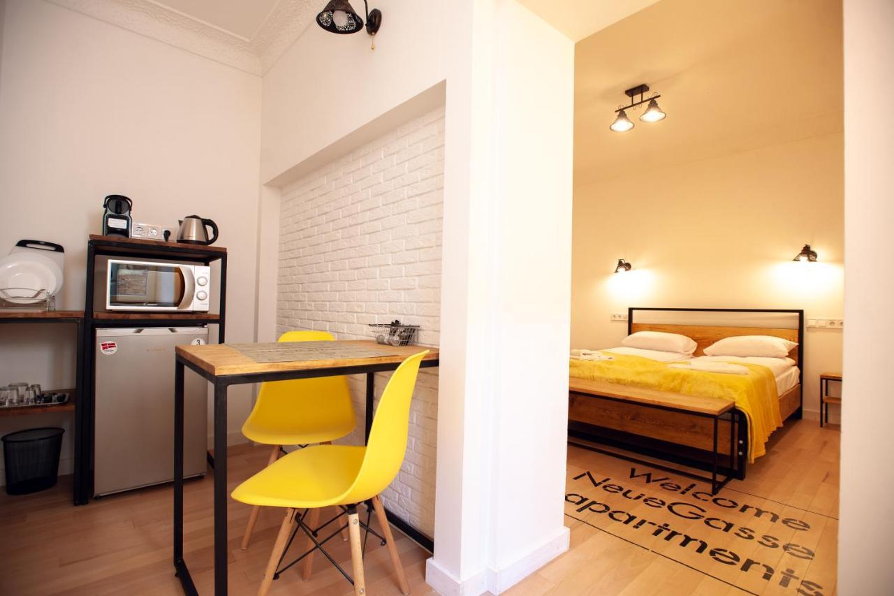 Neue Gasse Lviv Apartments Eksteriør bilde