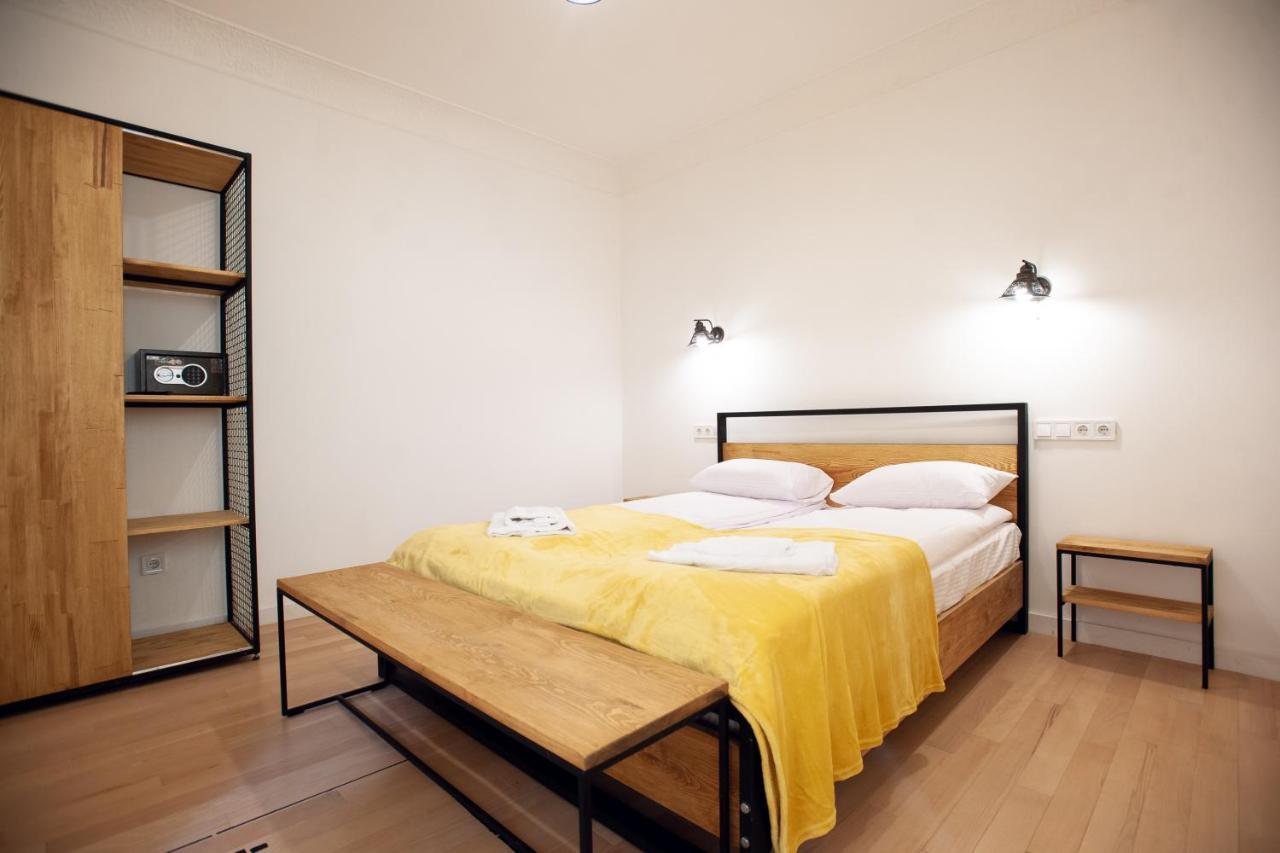 Neue Gasse Lviv Apartments Eksteriør bilde